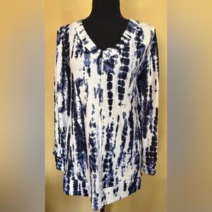 Ellen Tracy Blue and White Long Sleeve Top